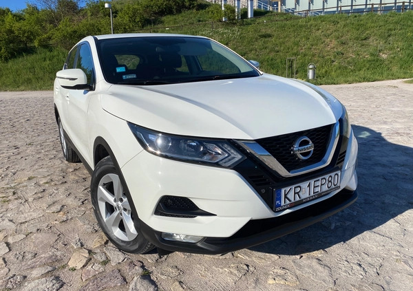 Nissan Qashqai cena 60900 przebieg: 224000, rok produkcji 2018 z Kielce małe 529